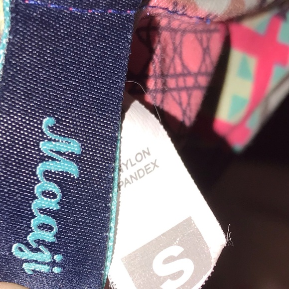 💕Maaji bikini top reversible small - Picture 7 of 7